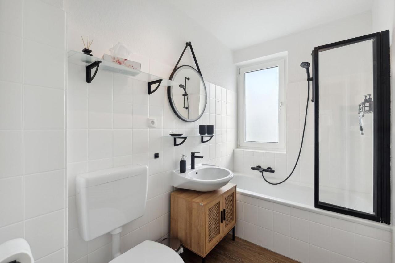 Amalfi Apartments A01 - Gemuetliche 2 Zi-Wohnung Mit Boxspringbetten Und Smart Tv Kaiserslautern Eksteriør billede